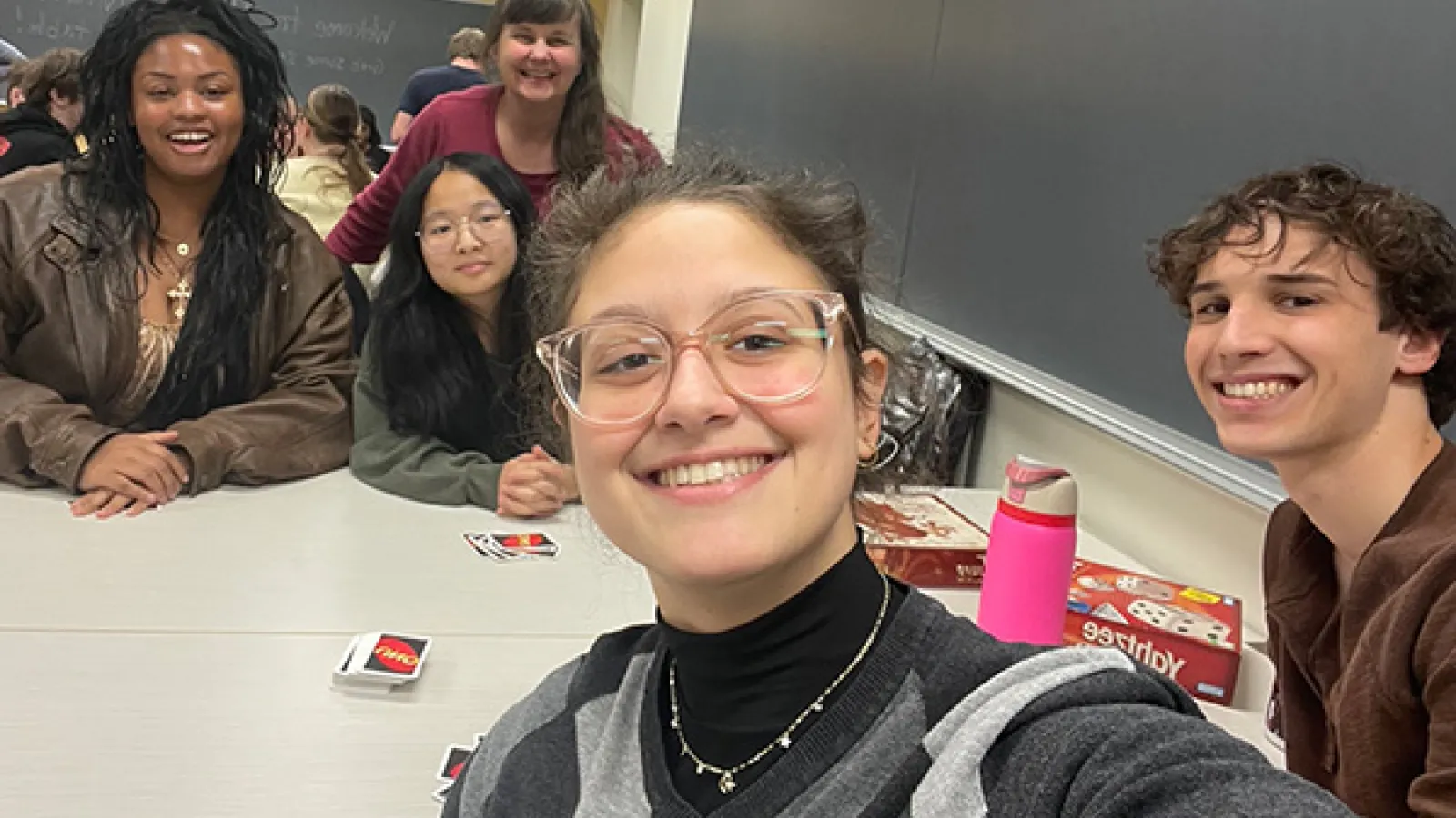Molecular Genetics folks haveing fun at game night