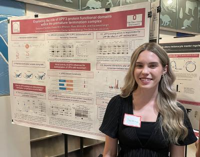 Savanna Schutte presenting her research