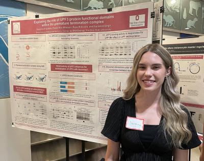 Savanna Schutte presenting her research