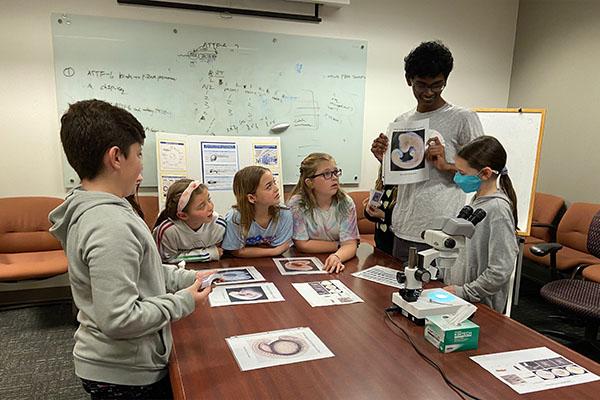 Kuppan Subramanian presents to Barrington Elementary students